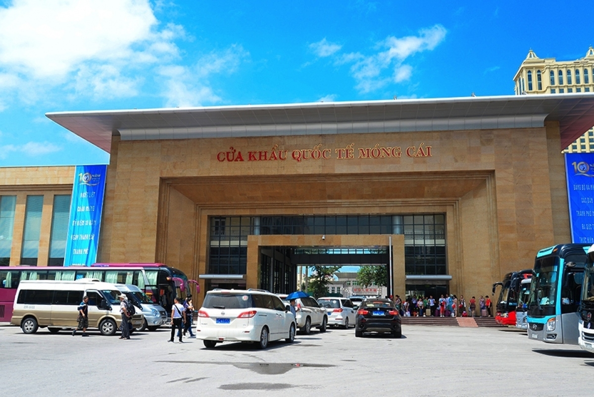 Vietnam - China border trade activities see rapid recovery